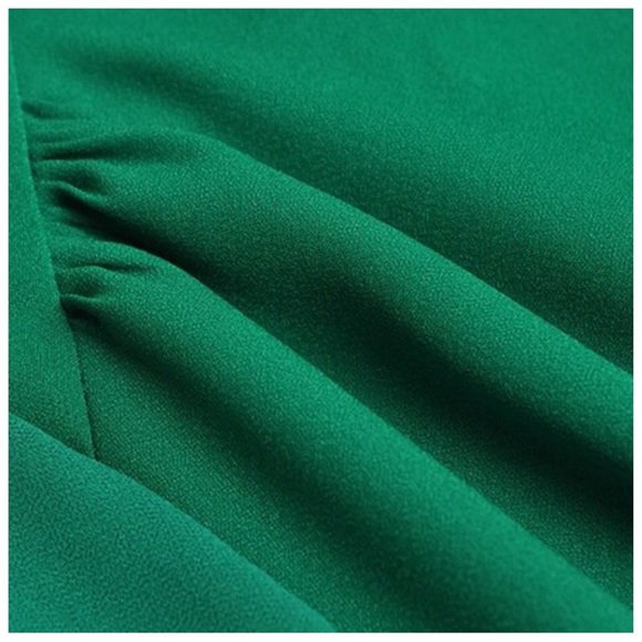 🎁 The Lolia Green Sheer Sleeve Dress - Picture 6 of 9